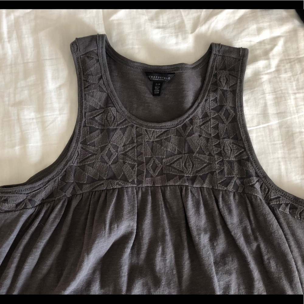 NWOT Grey tank top with lace